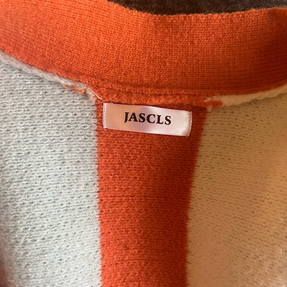 Orange/white/blue Oversized Striped Cardigan.
L-XL
Jascls brand - Picture 3 of 3
